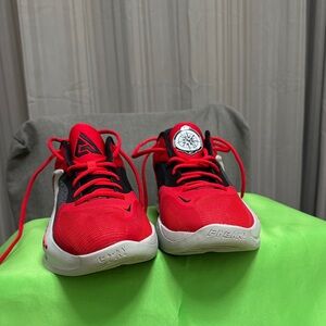 Nike Fre4k Red and Black Athletic Shoes